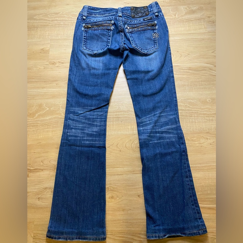 Miss Me Mid-Rise Bootcut Jeans size 27